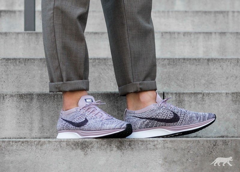 Nike flyknit racer on sale purple